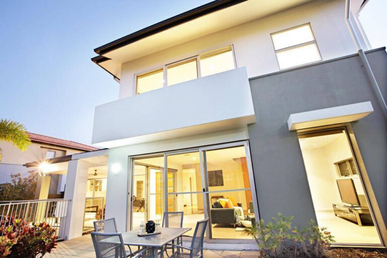 Townhouse vs Condo