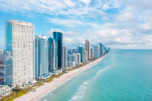 LuxuryOceanFrontCondosInSunnyIslesBeachInFlorida